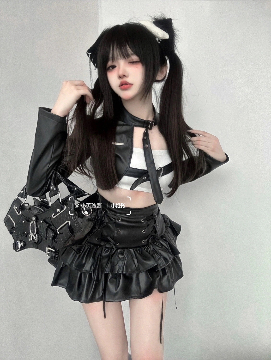 【急速出荷!】サンタコスプレ 25 新作 黒の機関車服 ショット丈 トップス 三点セットサンタコスプレ 【急速出荷!】サンタコスプレ 25 新作 黒の機関車服 ショット丈 トップス 三点セットサンタコスプレ