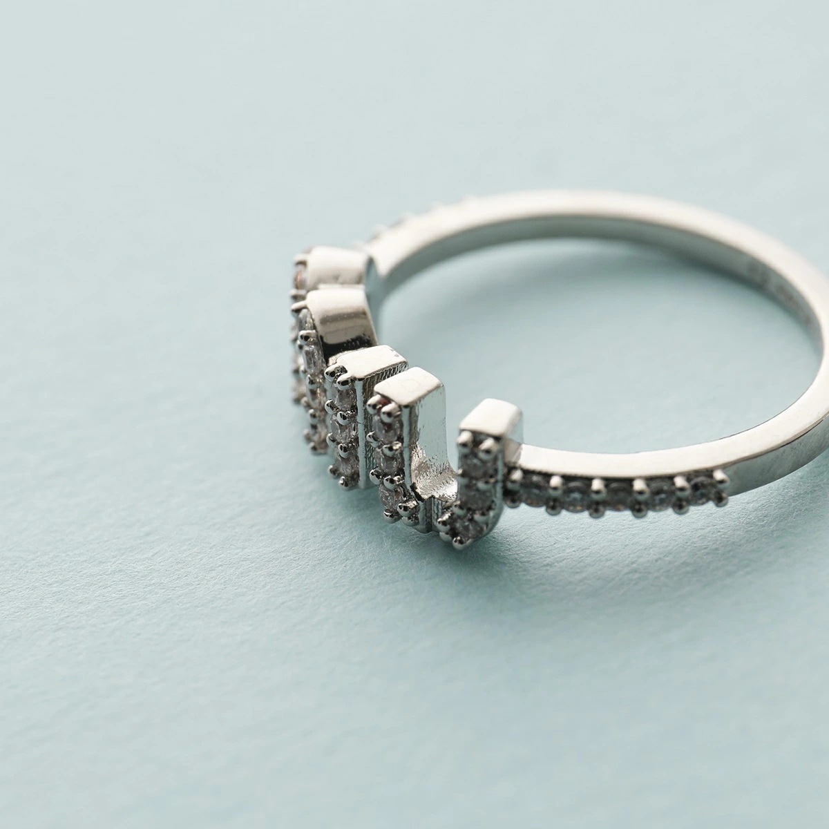 MIUMIU ミュウミュウ リング 5JA091 2DNC レディース ロゴ 指輪 アクセサリー クリスタル装飾 F0OKL/ACCIAIO+CRYSTAL MIUMIU ミュウミュウ リング 5JA091 2DNC レディース ロゴ 指輪 アクセサリー クリスタル装飾 F0OKL/ACCIAIO+CRYSTAL