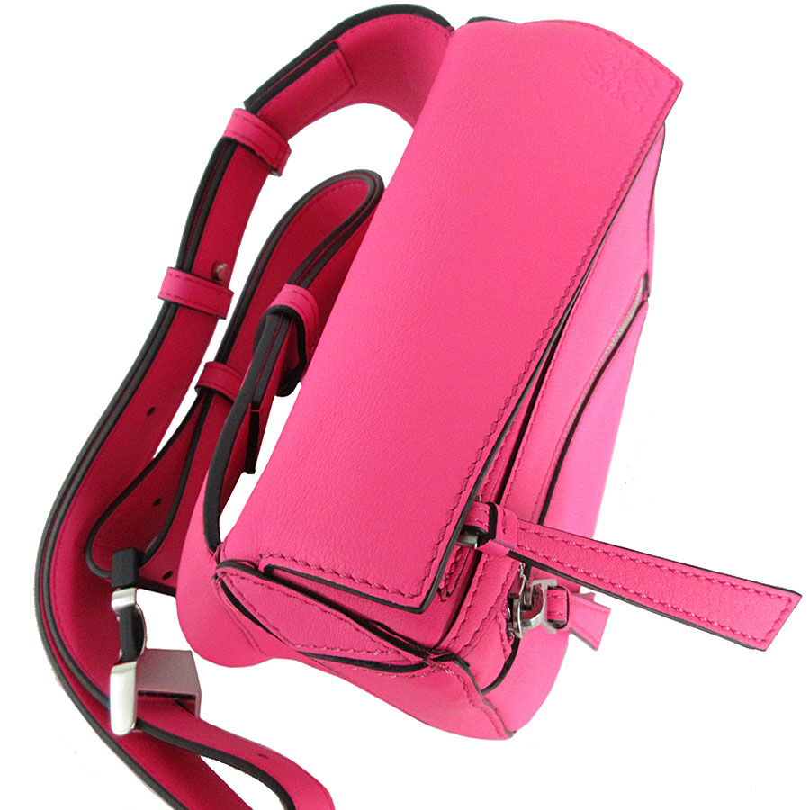 ロエベ LOEWE ボディバッグ パズル バムバッグ ミニ レザー ネオンピンク シルバー レディース s0429a ロエベ LOEWE ボディバッグ パズル バムバッグ ミニ レザー ネオンピンク シルバー レディース s0429a