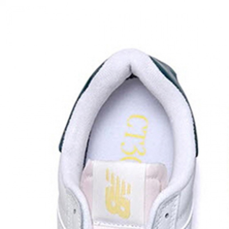 ニューバランスシューズ CT302LF