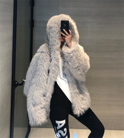 韓国ファッション 怠惰な風 ドルマンスリーブ フード付き フェイクフォックスファー ぬいぐるみコート 韓国ファッション 怠惰な風 ドルマンスリーブ フード付き フェイクフォックスファー ぬいぐるみコート