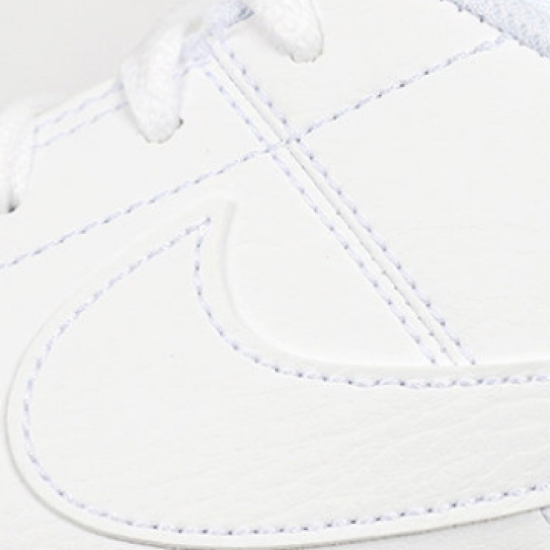 ナイキスニーカーコートレガシー NN