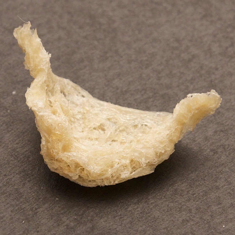 お肌にぷるぷる 美肌 美容 高級食材 燕の巣 ツバメの巣 100g 燕の巣 角燕 世界三大美女ー楊貴妃が愛し続けたIKKOさんビビアンスー愛用つばめの巣三角燕 美肌 美容 レディース 人気