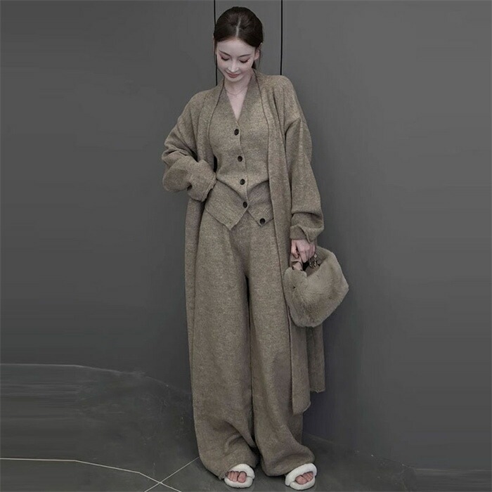 2点で13o円OFF!【激安SALE】ニット セットアップ レディース 秋冬 上下セット カジュアル 重ね着 3点セット 暖か ベスト ロングカーディガン 長袖 パンツ ワイドパンツ ニットパンツ ト 2点で13o円OFF!【激安SALE】ニット セットアップ レディース 秋冬 上下セット カジュアル 重ね着 3点セット 暖か ベスト ロングカーディガン 長袖 パンツ ワイドパンツ ニットパンツ ト