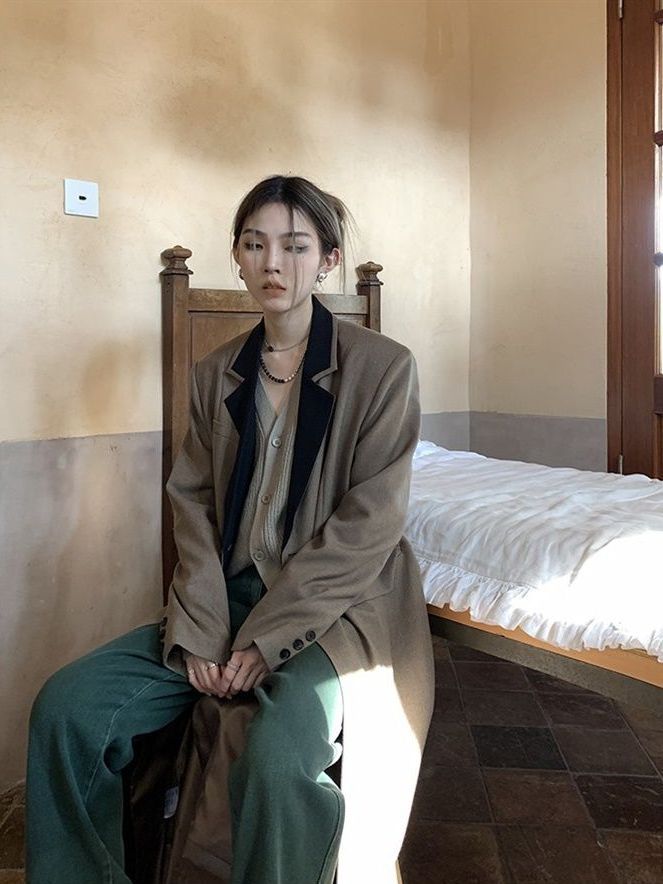 福袋2025大人気 春と秋のつなぎ襟英倫高級感のある肩の長いスーツのコートのコートの女性