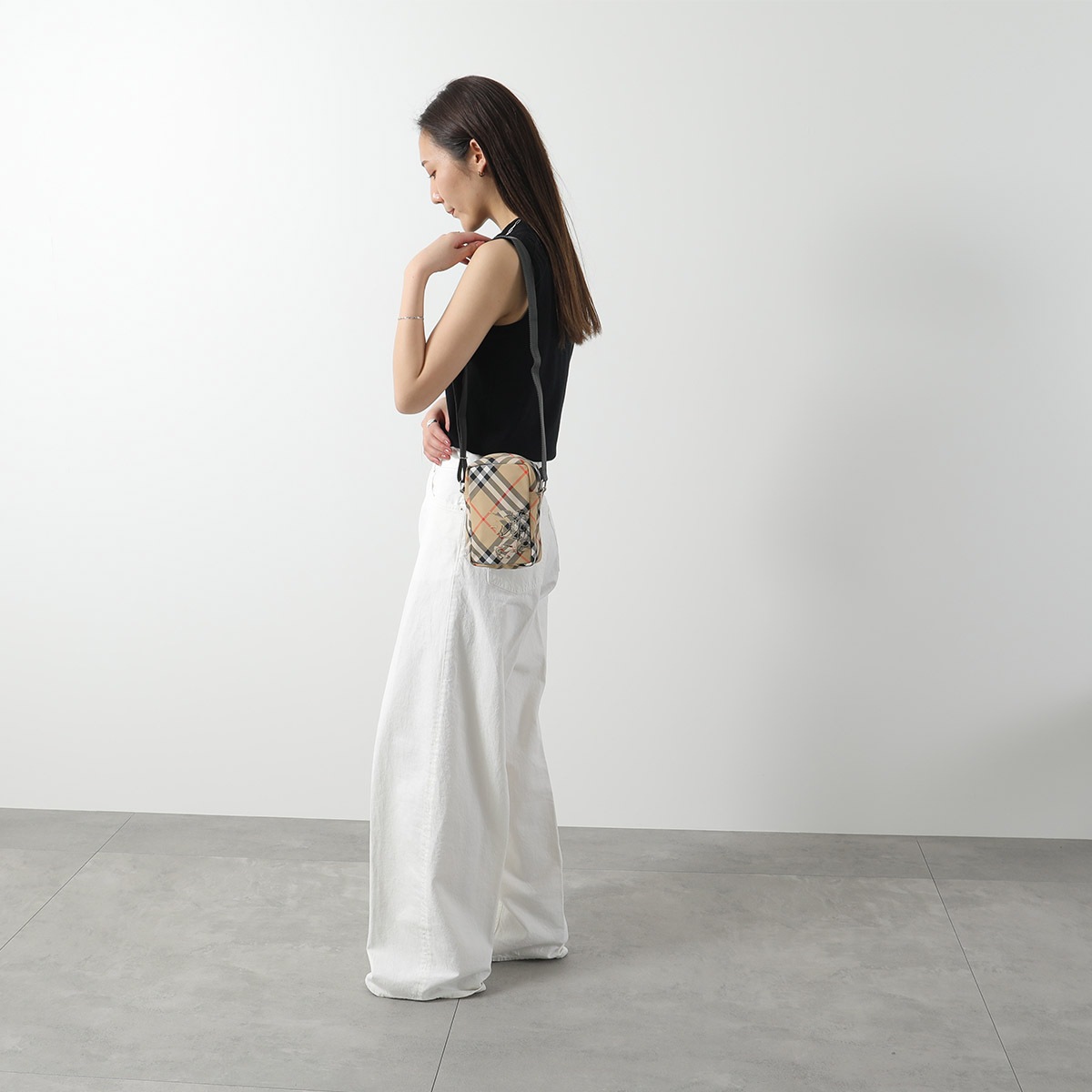 BURBERRY バーバリー フォンケース MS CLASSICS PHONE BAG 8097637 8097636 メンズ レディース ショルダーバッグ バーバリーチェック 鞄 カラー2色 BURBERRY バーバリー フォンケース MS CLASSICS PHONE BAG 8097637 8097636 メンズ レディース ショルダーバッグ バーバリーチェック 鞄 カラー2色