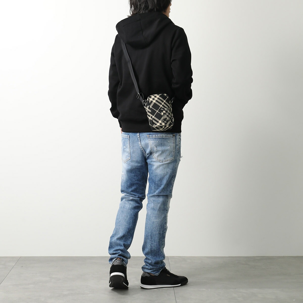 BURBERRY バーバリー フォンケース MS CLASSICS PHONE BAG 8097637 8097636 メンズ レディース ショルダーバッグ バーバリーチェック 鞄 カラー2色 BURBERRY バーバリー フォンケース MS CLASSICS PHONE BAG 8097637 8097636 メンズ レディース ショルダーバッグ バーバリーチェック 鞄 カラー2色