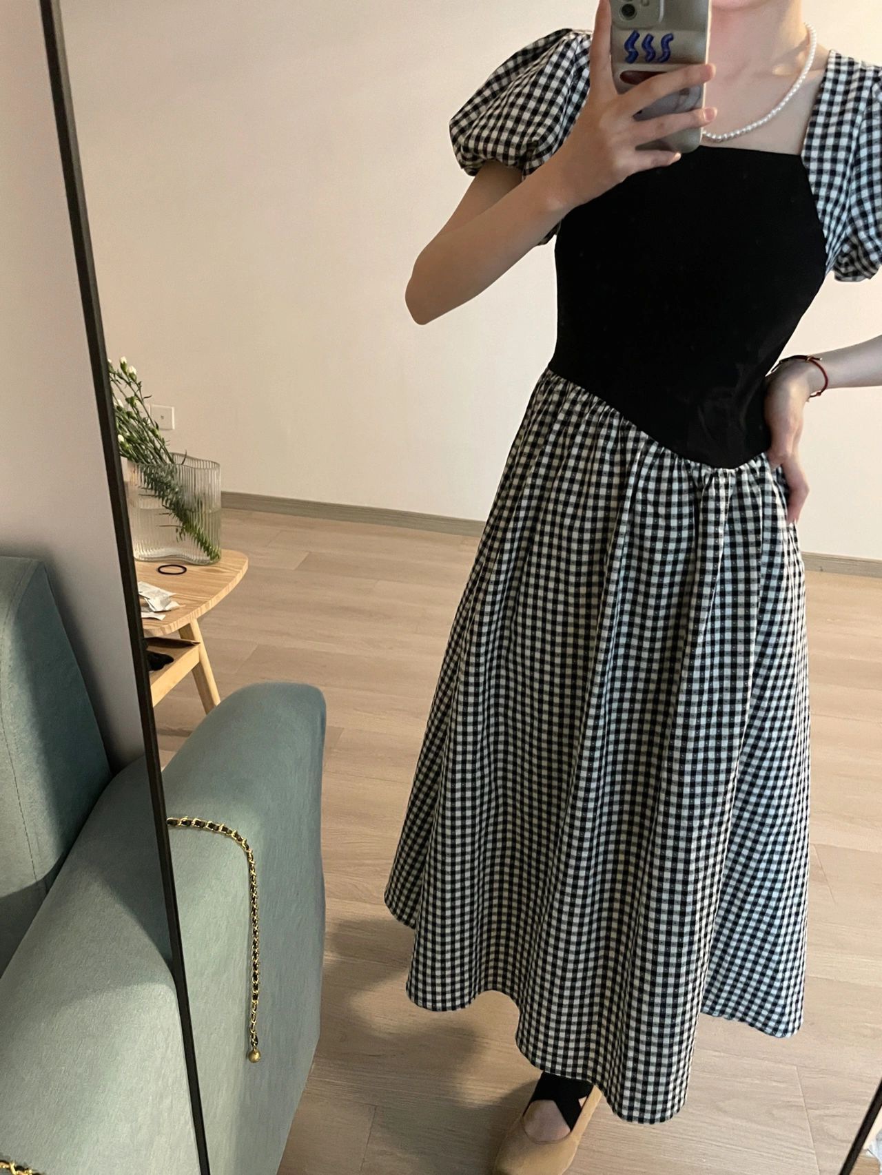 ワンピース レディース ロングワンピース S M L XL 韓国 フレアワンピース ギンガムチェック タック アシンメトリー 変形 スクエアネック 半袖 パフスリーブ ミモレ丈 ギャザー サマードレス