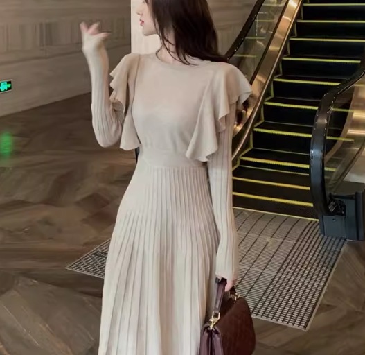 レディース ワンピース ニットワンピ ミモレ 長袖 ラウンドネック フェミニン プリーツ フリル ウエストマーク ウエストリボン 厚手 かわいい 大人可愛い きれいめ シンプル カジュアル 上品 レディース ワンピース ニットワンピ ミモレ 長袖 ラウンドネック フェミニン プリーツ フリル ウエストマーク ウエストリボン 厚手 かわいい 大人可愛い きれいめ シンプル カジュアル 上品