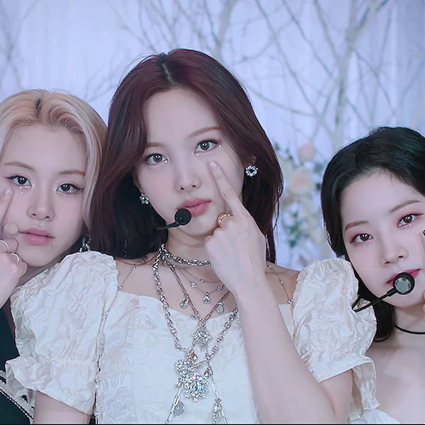 Qoo10] [TWICE ナヨン 着用] MACIE