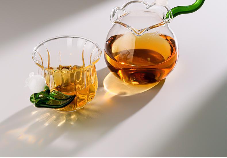 和風スズランガラス小カンフーティーカップパーソナルホステスカップ内蔵ランプ 和風スズランガラス小カンフーティーカップパーソナルホステスカップ内蔵ランプ