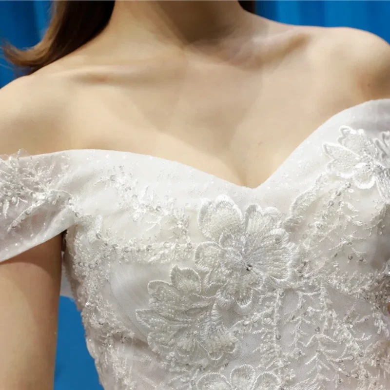 納期1~3週間程：女性のためのチュールのウェディングドレス,ハイウエストドレス,裸の肩,刺繍とジッパー付き