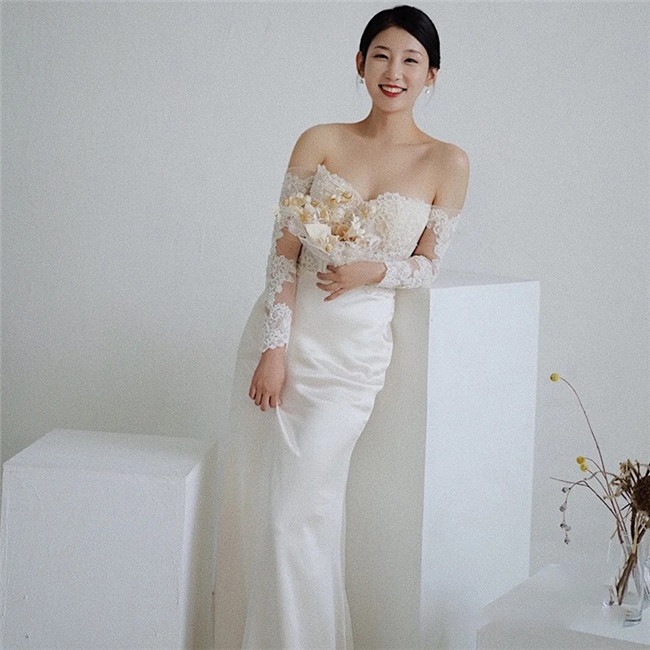 ホワイト オフショルダー ウェディングドレス Aライン ファスナータイプ トレーン レース 素地 xs~xxl Wedding Dress お花嫁 結婚式 旅行撮影演出 レディースウェディングド ホワイト オフショルダー ウェディングドレス Aライン ファスナータイプ トレーン レース 素地 xs~xxl Wedding Dress お花嫁 結婚式 旅行撮影演出 レディースウェディングド