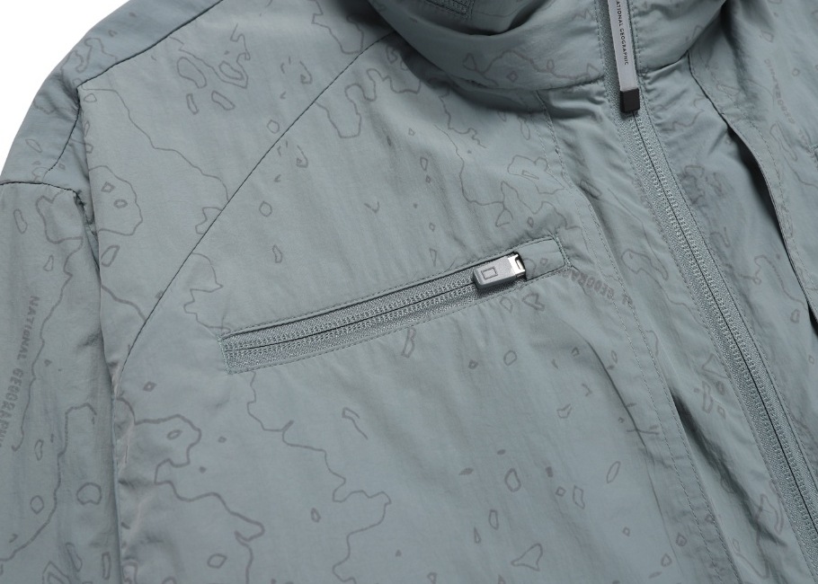 NRN ALL OVERPRINT WINDBREAKER (N252UJP120)