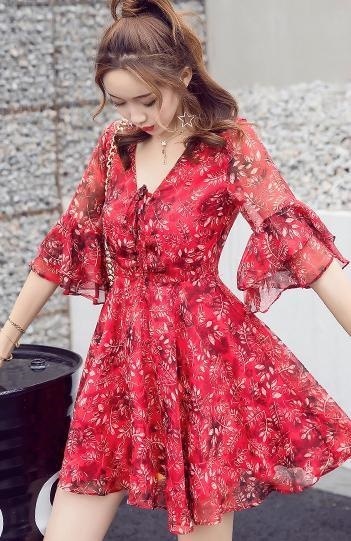 1310．花柄Ａラインミニドレス（レッド）　パーティドレス 結婚式 二次会 お呼ばれ 大人 かわいい