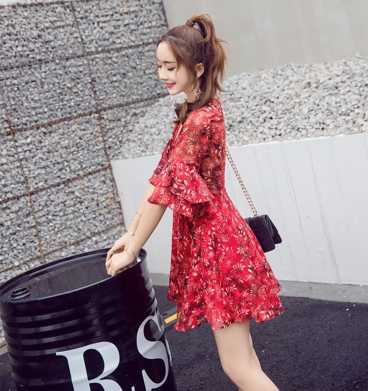 1310．花柄Ａラインミニドレス（レッド）　パーティドレス 結婚式 二次会 お呼ばれ 大人 かわいい