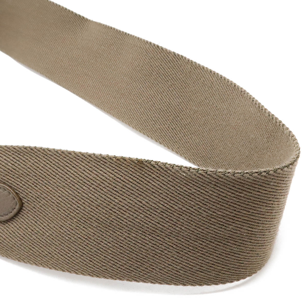 サングル バケットスモール ショルダーバッグ ワンショルダー セミショルダー 肩掛け レザー グレージュ ゴールド金具 18930 サングル バケットスモール ショルダーバッグ ワンショルダー セミショルダー 肩掛け レザー グレージュ ゴールド金具 18930