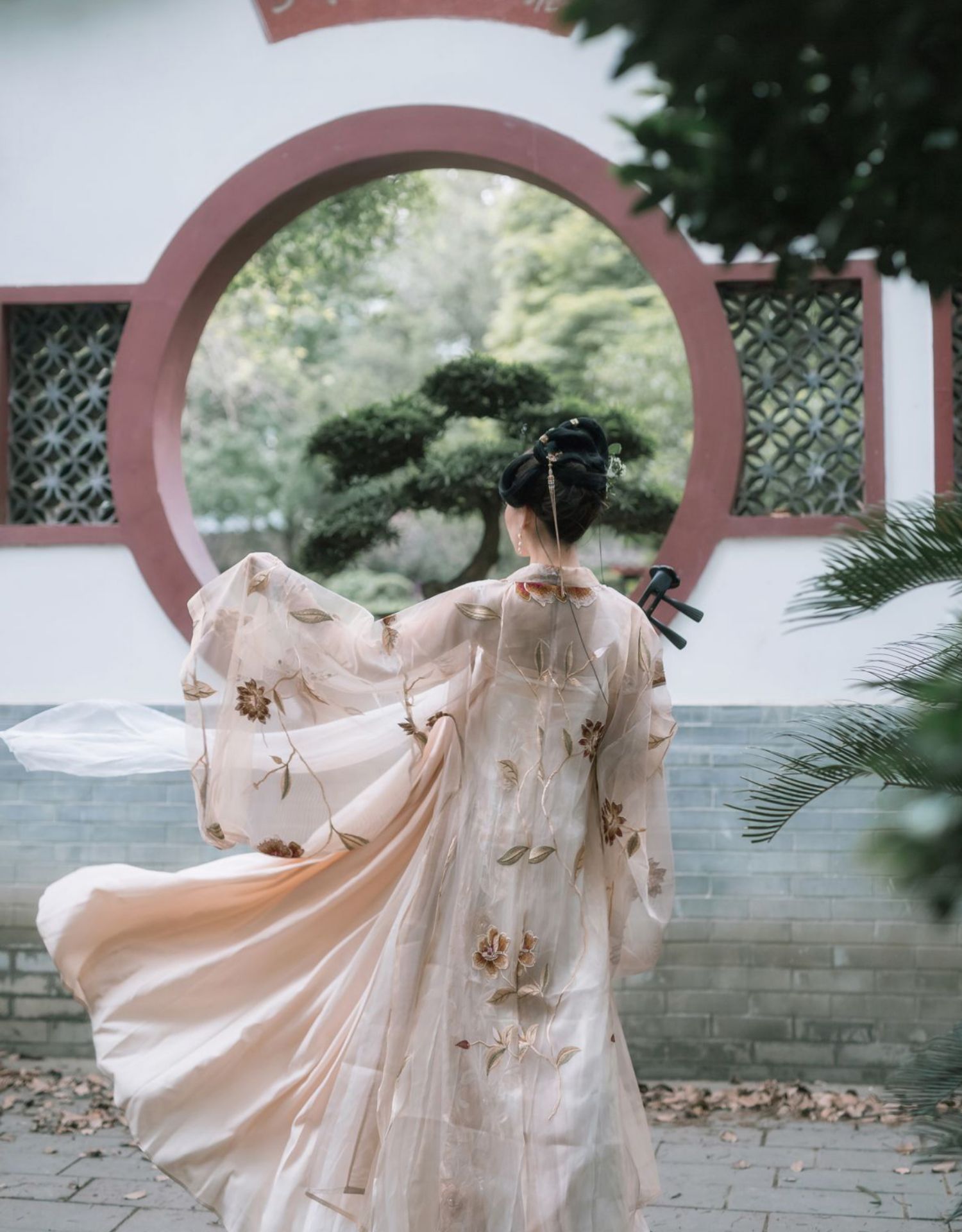 金糸漢服新春中国風古代ドレス妖精エレガントな古代風大袖シャツワイドスリーブ流れる妖精スカートハロウィンクリスマスパーティー仮装