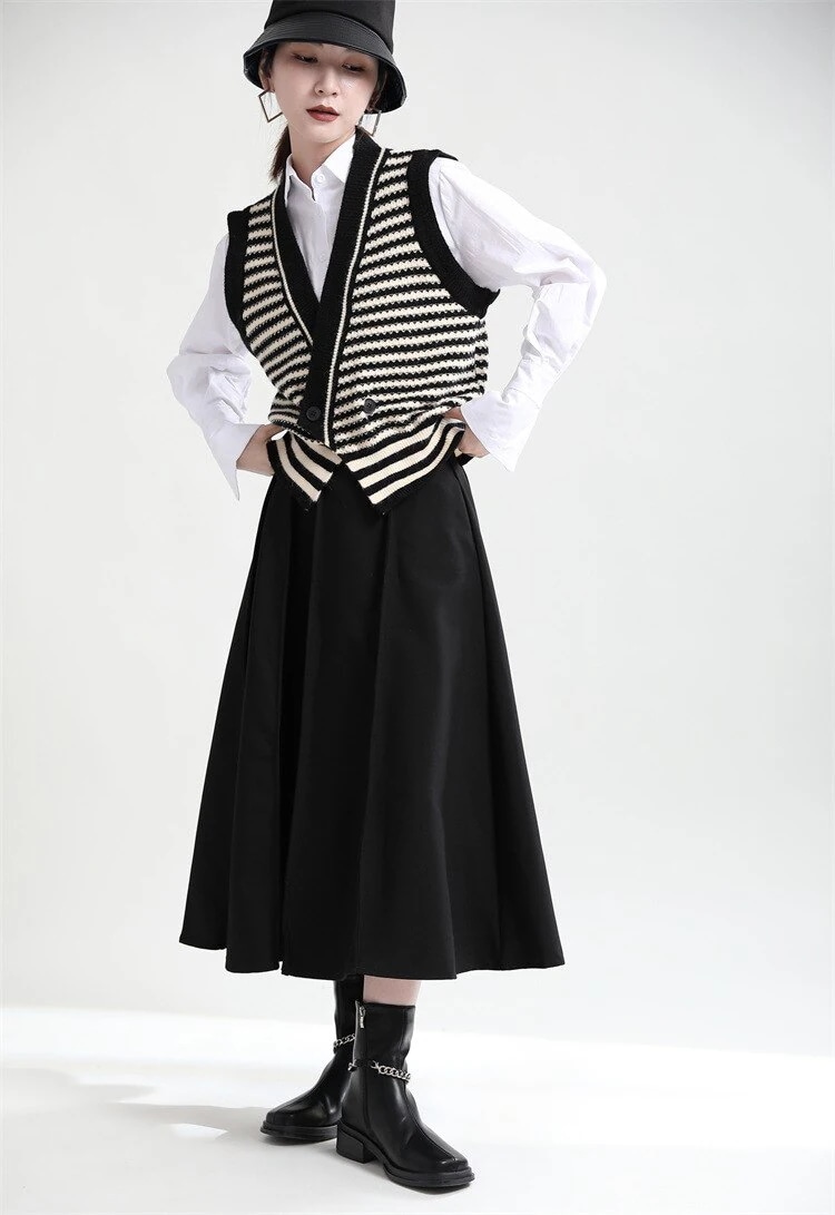 お洒落欧米コントラストカラーしまVネックベスト復古しまニットベスト 二色選べるニットカーディガン お洒落欧米コントラストカラーしまVネックベスト復古しまニットベスト 二色選べるニットカーディガン