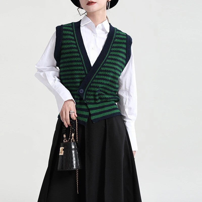 お洒落欧米コントラストカラーしまVネックベスト復古しまニットベスト 二色選べるニットカーディガン お洒落欧米コントラストカラーしまVネックベスト復古しまニットベスト 二色選べるニットカーディガン