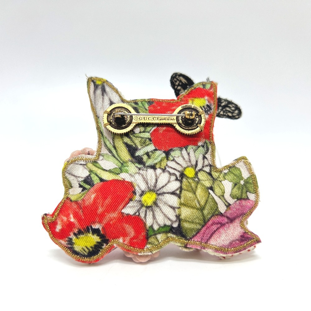 ブローチ ヒグチユウコ 猫 刺繍 アクセサリー キャンバス マルチカラー