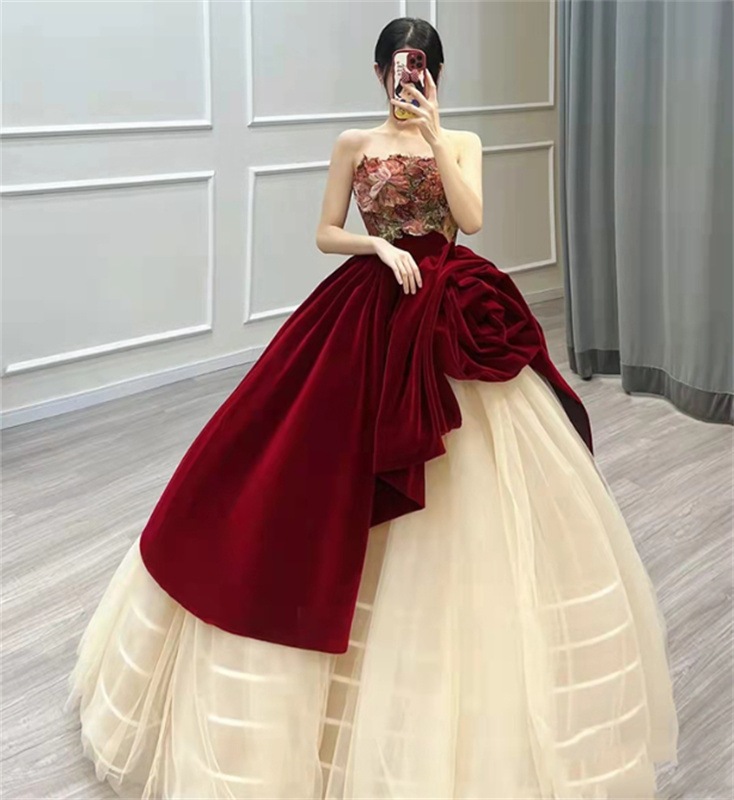階層 通常 アレキサンダーグラハムベル 結婚 式 お呼ばれ ドレス 相場 Daikonnohana Jp