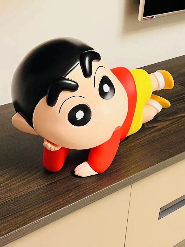 クレヨンしんちゃん　フィギュア　置物　高さ45cm クレヨンしんちゃん フィギュア 置物 高さ45cm Amazon.co.jp