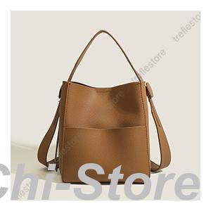 【今月限りのアクティビティ】【出荷が迅速である】ショルダーバッグ レディース 春秋 バック 鞄 カバン ショルダー フェイクレザー 収納 A4サイズ 通勤 大容量 軽量 ソフトラウンド ワンショルダー