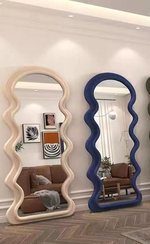 ユニークな姿見鏡 サークルヘッドウェーブ形状