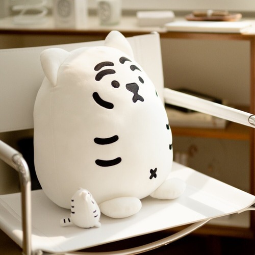 *MUZIK TIGER*選べる3種 35*40 ジャイアント 太っちょ虎 虎 クッション *MUZIK TIGER*選べる3種 35*40 ジャイアント 太っちょ虎 虎 クッション