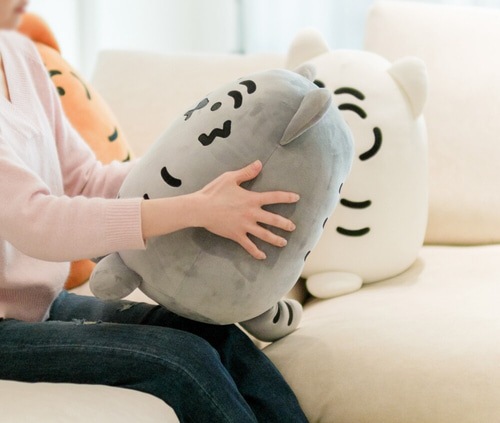 *MUZIK TIGER*選べる3種 35*40 ジャイアント 太っちょ虎 虎 クッション *MUZIK TIGER*選べる3種 35*40 ジャイアント 太っちょ虎 虎 クッション