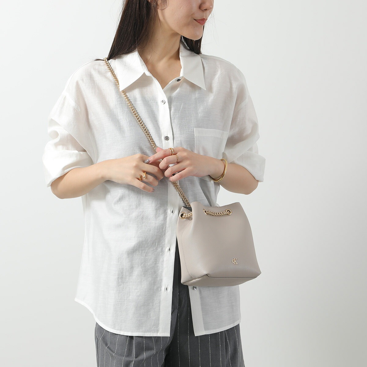 Calvin Klein カルバンクライン ショルダーバッグ MNML MNGRM CHN BCKT LV04F3214G レディース クロスボディ 鞄 カラー2色