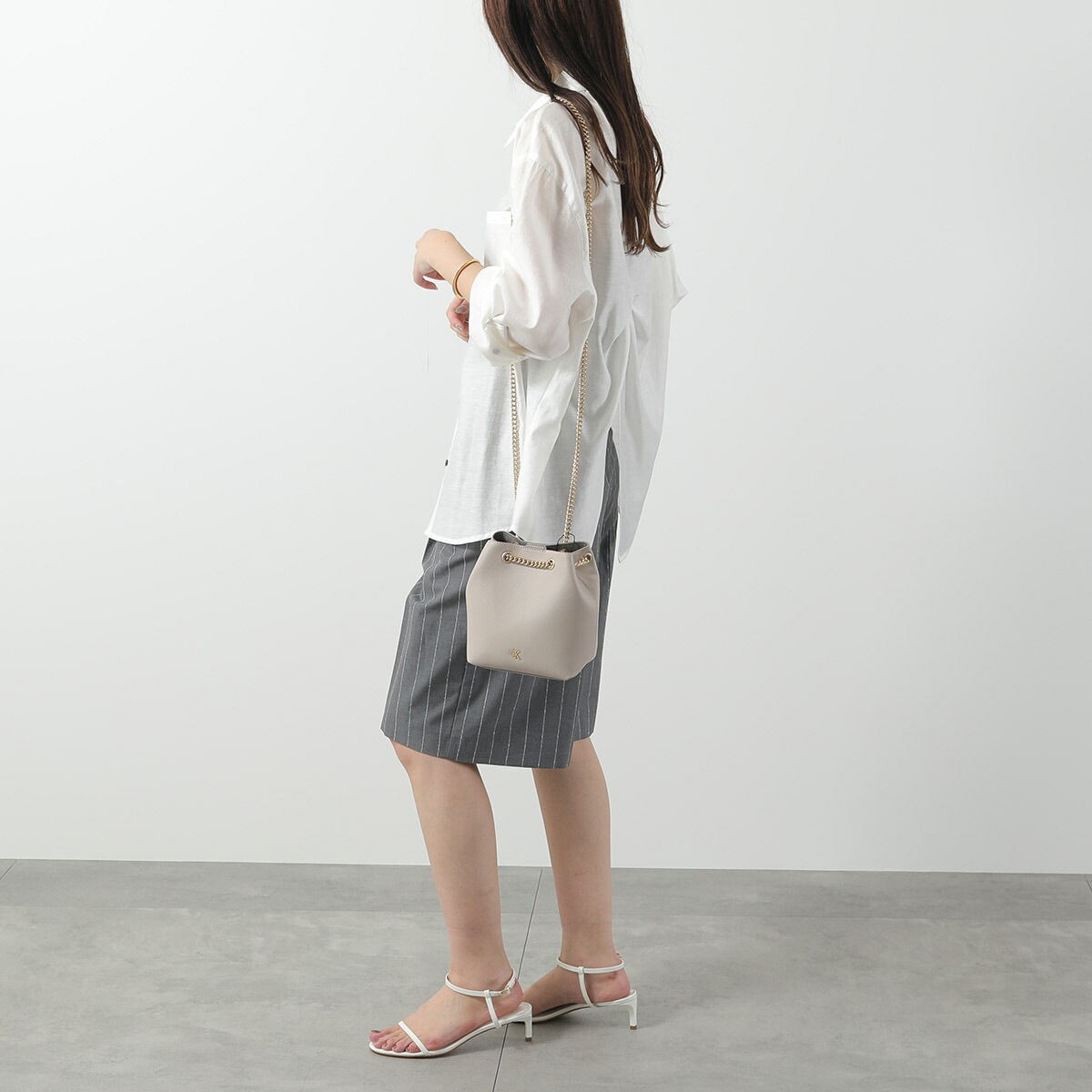 Calvin Klein カルバンクライン ショルダーバッグ MNML MNGRM CHN BCKT LV04F3214G レディース クロスボディ 鞄 カラー2色