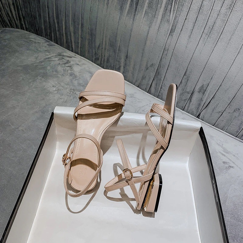 サンダル女性より広くより太い足ミドルヒール太いヒール24の大きなサイズの女性の靴で妖精のスタイルと言葉 サンダル女性より広くより太い足ミドルヒール太いヒール24の大きなサイズの女性の靴で妖精のスタイルと言葉