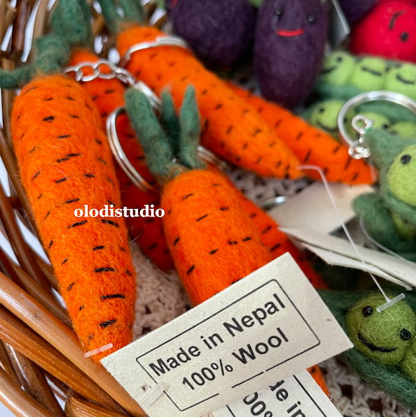 確認用　羊毛フェルト 牛とニンジン 確認用 羊毛フェルト 牛とニンジン