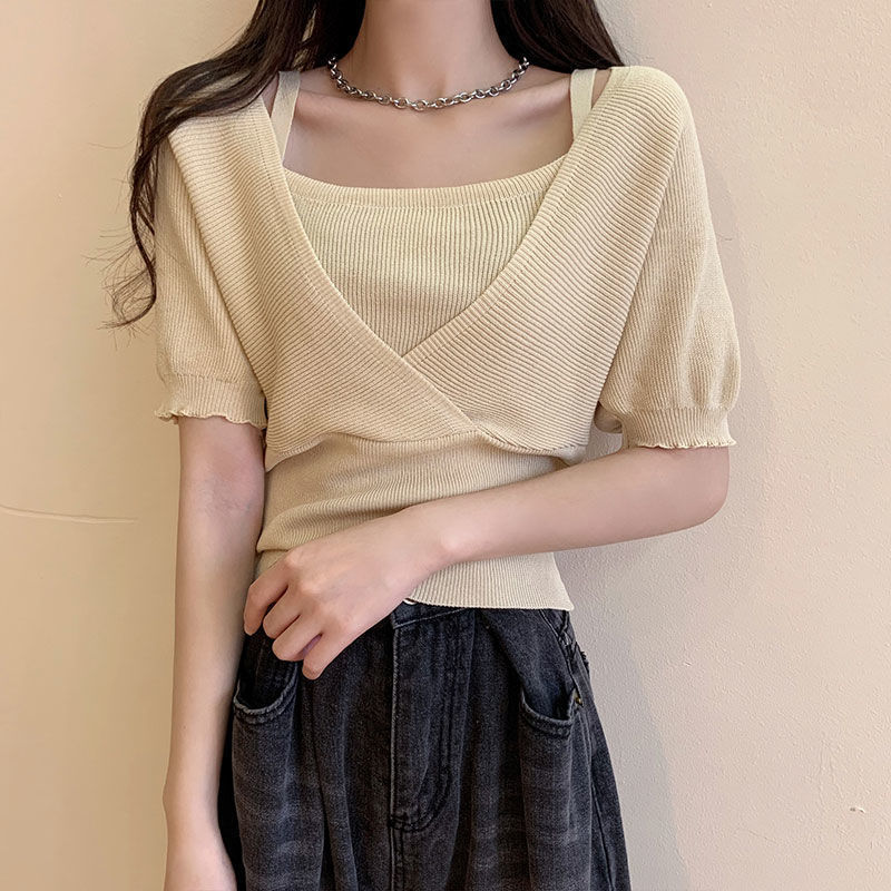 2021年夏に女性向けにデザインされたフェイクツーピースウエスト半袖セーター新しいスリムフィットショートボトムトップ 2021年夏に女性向けにデザインされたフェイクツーピースウエスト半袖セーター新しいスリムフィットショートボトムトップ