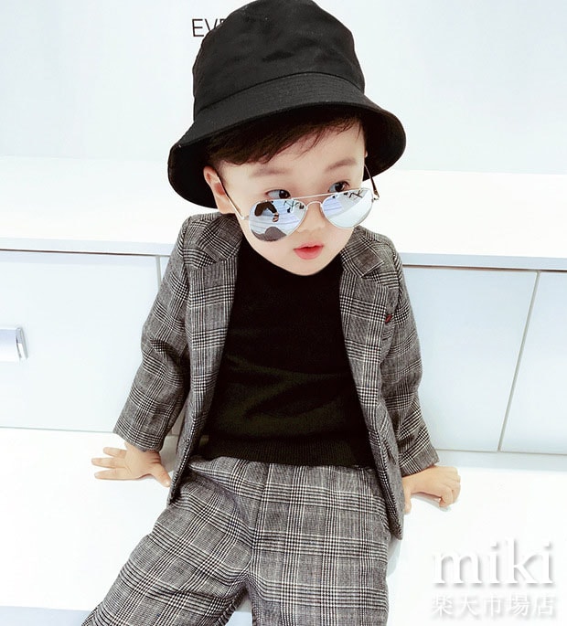 英国風チェック柄 子供服 キッズ子供スーツ 男児タキシード 3点セット お祝い男の子 子供服　 フォーマル 学園祭 卒業入学 結婚式 発表会 七五三子供服 タキシード スーツ 発表会 男の子　結婚式