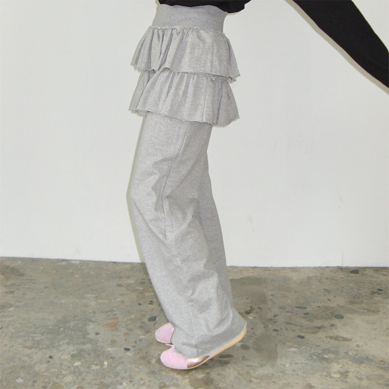 [RONRON] CANCAN RUFFLE LAYERED PANTSKIRT ★IVEウォニョン着用 RONRON STRIPE CANCAN RUFFLE LAYERED PANTSKIRT GREY – SeoulSeoul