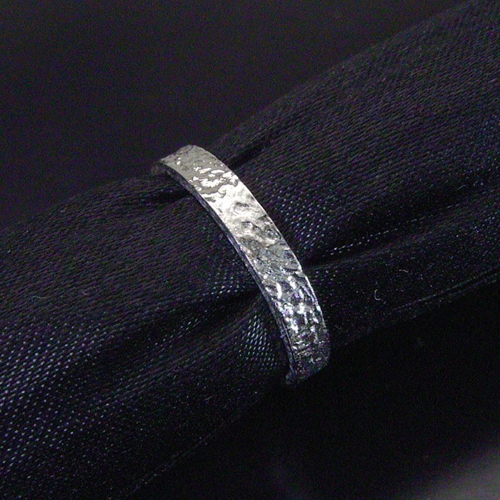 指輪 リング プラチナ Pt950 アクセサリー 地金 槌目 つちめ テクスチャ デザイン 品番ma-0434 2営業日前後の発送予定 指輪 リング プラチナ Pt950 アクセサリー 地金 槌目 つちめ テクスチャ デザイン 品番ma-0434 2営業日前後の発送予定