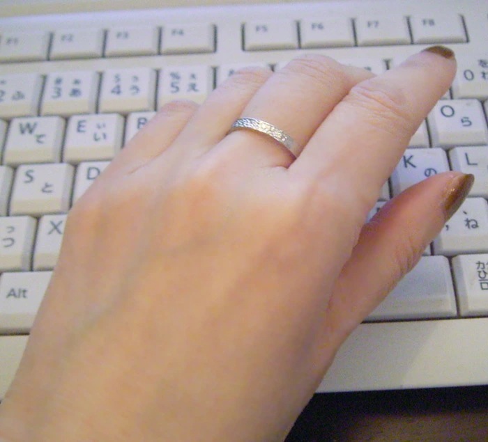 指輪 リング プラチナ Pt950 アクセサリー 地金 槌目 つちめ テクスチャ デザイン 品番ma-0434 2営業日前後の発送予定 指輪 リング プラチナ Pt950 アクセサリー 地金 槌目 つちめ テクスチャ デザイン 品番ma-0434 2営業日前後の発送予定