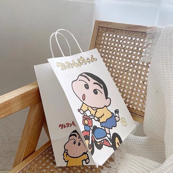 Qoo10] 漫画クレヨンしんちゃんギフトバッグかわい