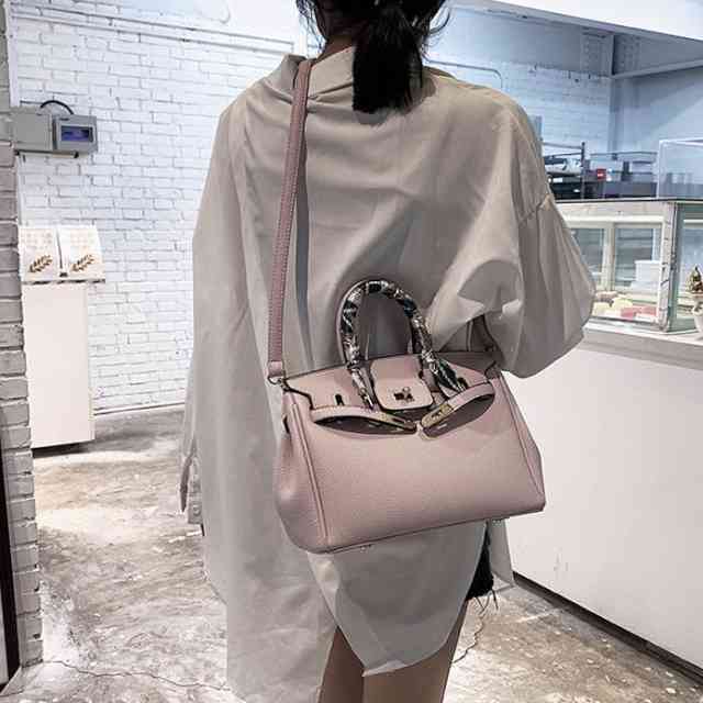 ２点で13o円OFF！【即納】バッグ レディース 軽量 大容量 通勤バッグ バック かばん 大きめ 旅行 ショルダーバッグ 肩掛け 斜め掛け 軽い 仕事バッグ 仕事鞄 大人女性 オフィス クラシック