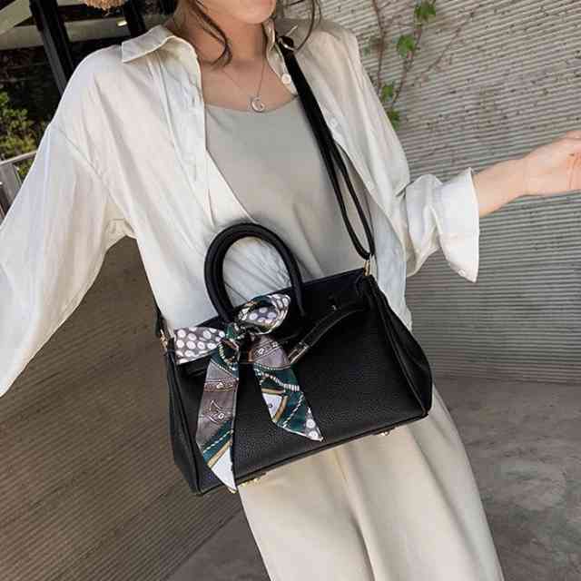 ２点で13o円OFF！【即納】バッグ レディース 軽量 大容量 通勤バッグ バック かばん 大きめ 旅行 ショルダーバッグ 肩掛け 斜め掛け 軽い 仕事バッグ 仕事鞄 大人女性 オフィス クラシック