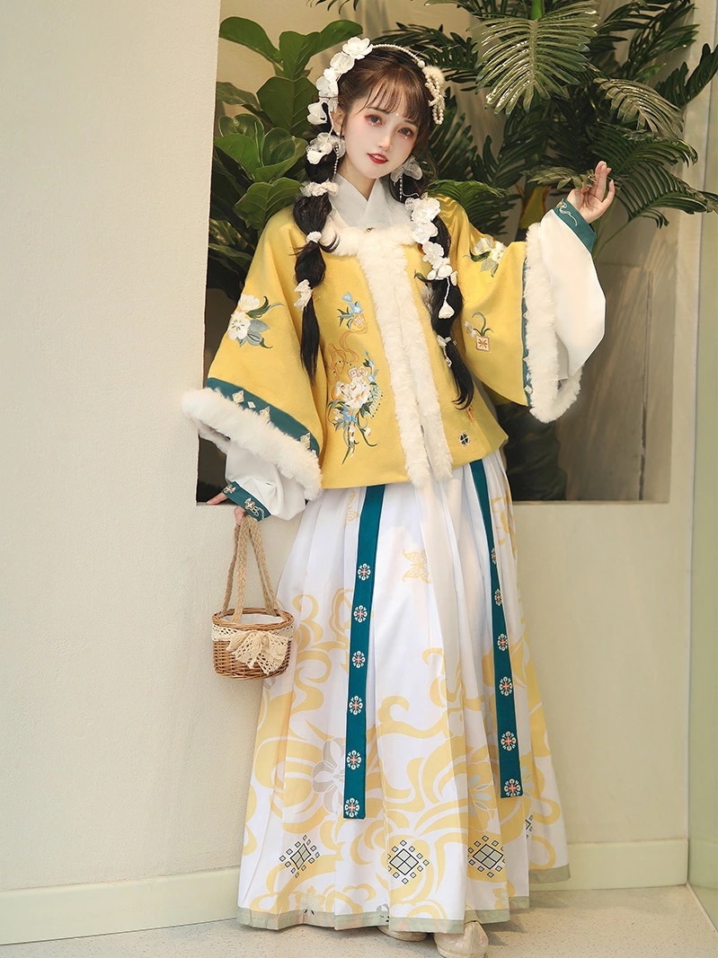 南源明代漢服中国風結婚式服冬改良厚く暖かい新年衣装大晦日服 南源明代漢服中国風結婚式服冬改良厚く暖かい新年衣装大晦日服