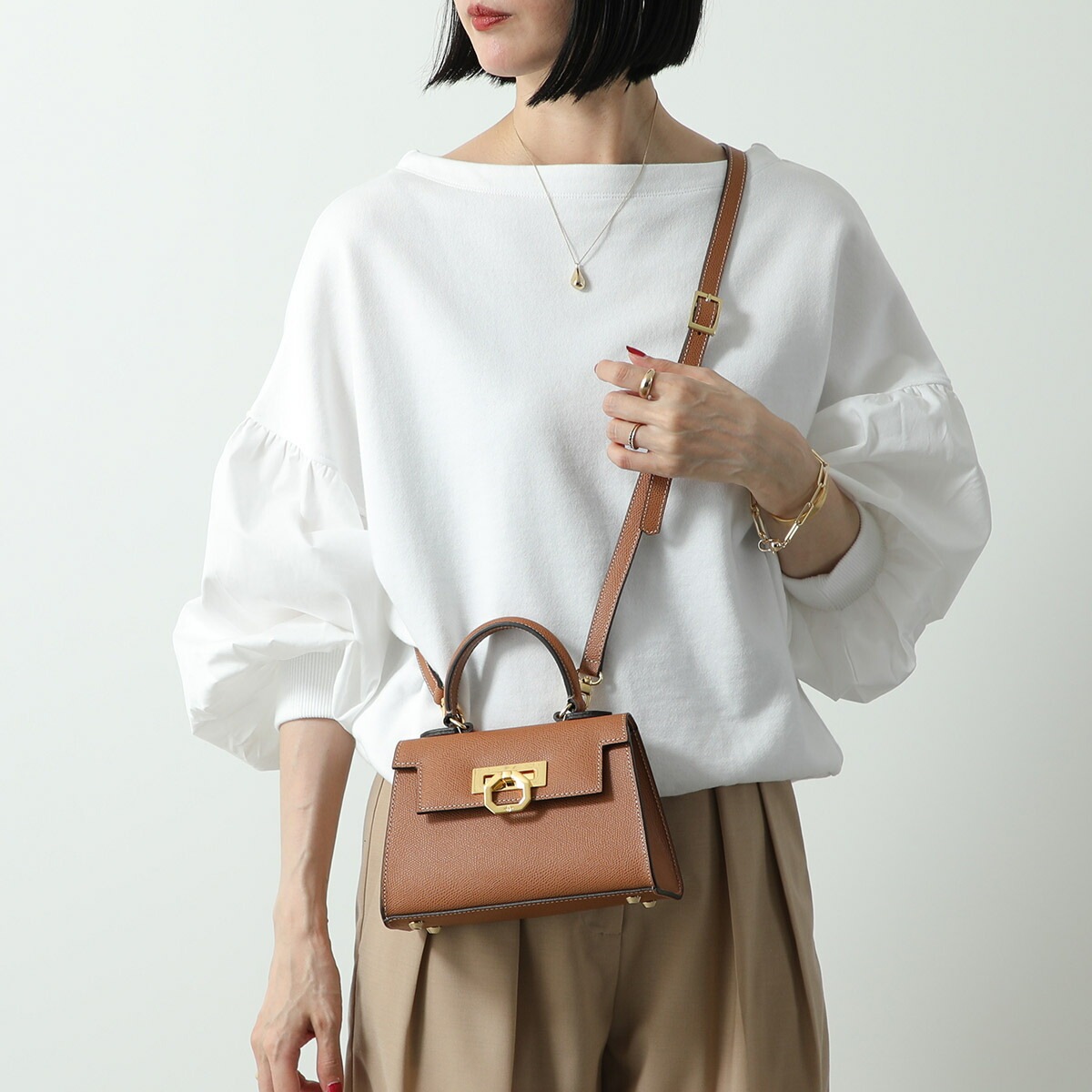 CARBOTTI カルボッティ ハンドバッグ LICIA 241 リシア ミディアム レディース パルメラートレザー ショルダーバッグ 鞄 カラー5色 CARBOTTI カルボッティ ハンドバッグ LICIA 241 リシア ミディアム レディース パルメラートレザー ショルダーバッグ 鞄 カラー5色