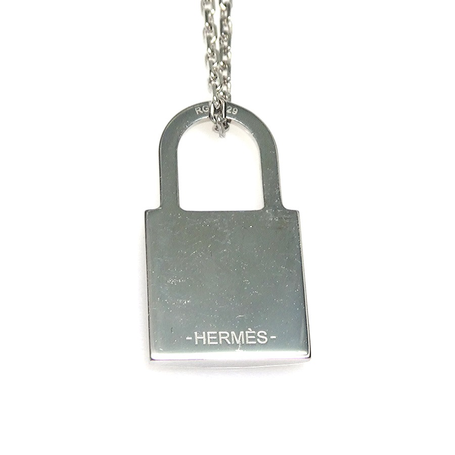 エルメス HERMES ネックレス O’Kelly オーケリーPM メタル/レザー シルバー/ブラック レディース e60707i エルメス HERMES ネックレス O’Kelly オーケリーPM メタル/レザー シルバー/ブラック レディース e60707i