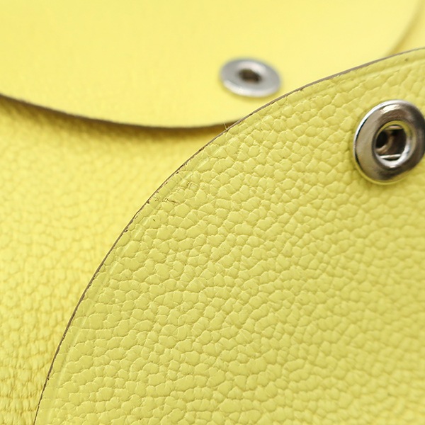 エルメス HERMES カードケース カルヴィ デュオ シェブルミゾル リモンチェッロ シルバー金具 新品 未使用 黄色 B刻印【中古】 エルメス HERMES カードケース カルヴィ デュオ シェブルミゾル リモンチェッロ シルバー金具 新品 未使用 黄色 B刻印【中古】
