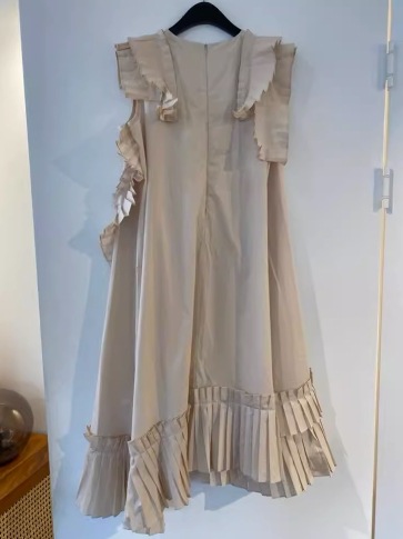 ワンピース ジャケット ロング丈 ボリュームスリーブ デザイン 美ライン ニュアンス ラッフル プリーツ フリル ファスナー カラバリ ロマンチック かわいい 大人可愛い きれいめ シンプル ワンピース ジャケット ロング丈 ボリュームスリーブ デザイン 美ライン ニュアンス ラッフル プリーツ フリル ファスナー カラバリ ロマンチック かわいい 大人可愛い きれいめ シンプル