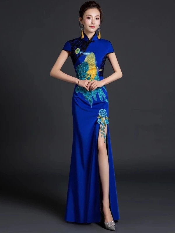 ワンピースドレスドレスバンケットドレステールフロントスリットチョンサム2025秋と冬のチームパフォーマンスユニフォームロング ワンピースドレスドレスバンケットドレステールフロントスリットチョンサム2025秋と冬のチームパフォーマンスユニフォームロング