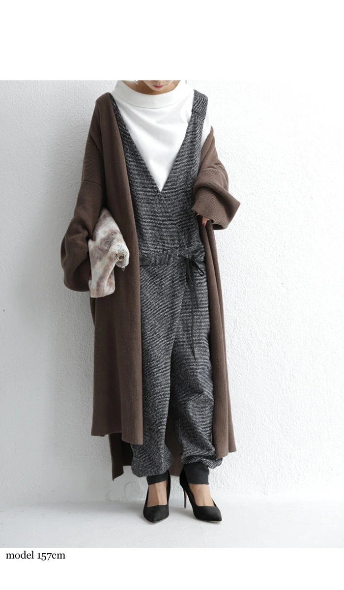 ウール混のほっこりさもシックに纏める大人顔デザインチェック柄サロペ・メール便不可【202B】 ウール混のほっこりさもシックに纏める大人顔デザインチェック柄サロペ・メール便不可【202B】